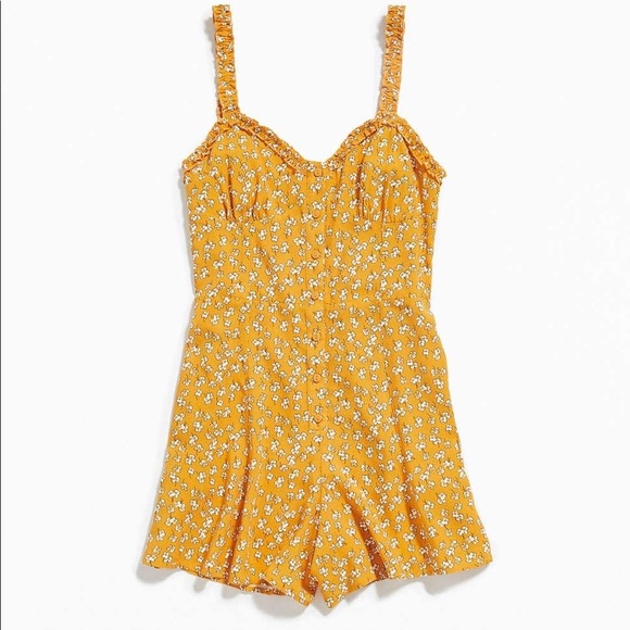 Urban Outfitters Yellow Floral Romper - Picture 2 of 8
